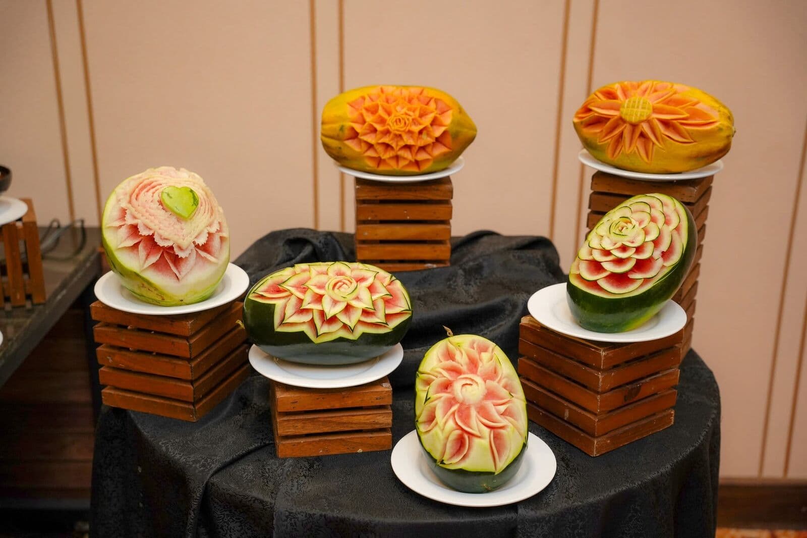 Watermelons and papayas carved into flowers